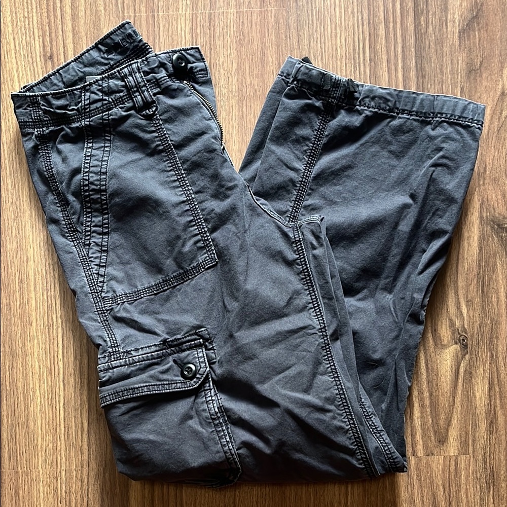 American Eagle Outfitters Black Cargo Pants Durable Outdoor Wear